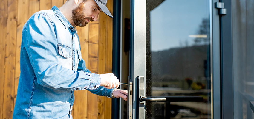 Frameless Glass Storefront Door Locks Replacement in Citrus, CA