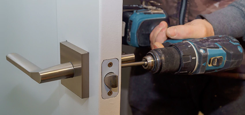 Broken Door Handle Lock Repair in Citrus, California