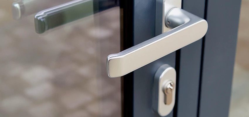 Broken Door Lock Cylinder Repair in Citrus, California